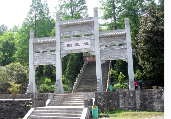 1475053469537832WLGU.jpg 10000323203232.jpg